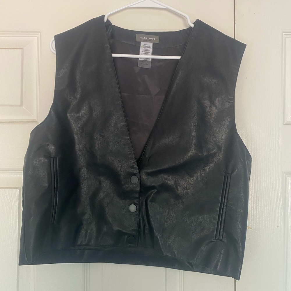 Luna B Black Cropped Faux Leather Vest
